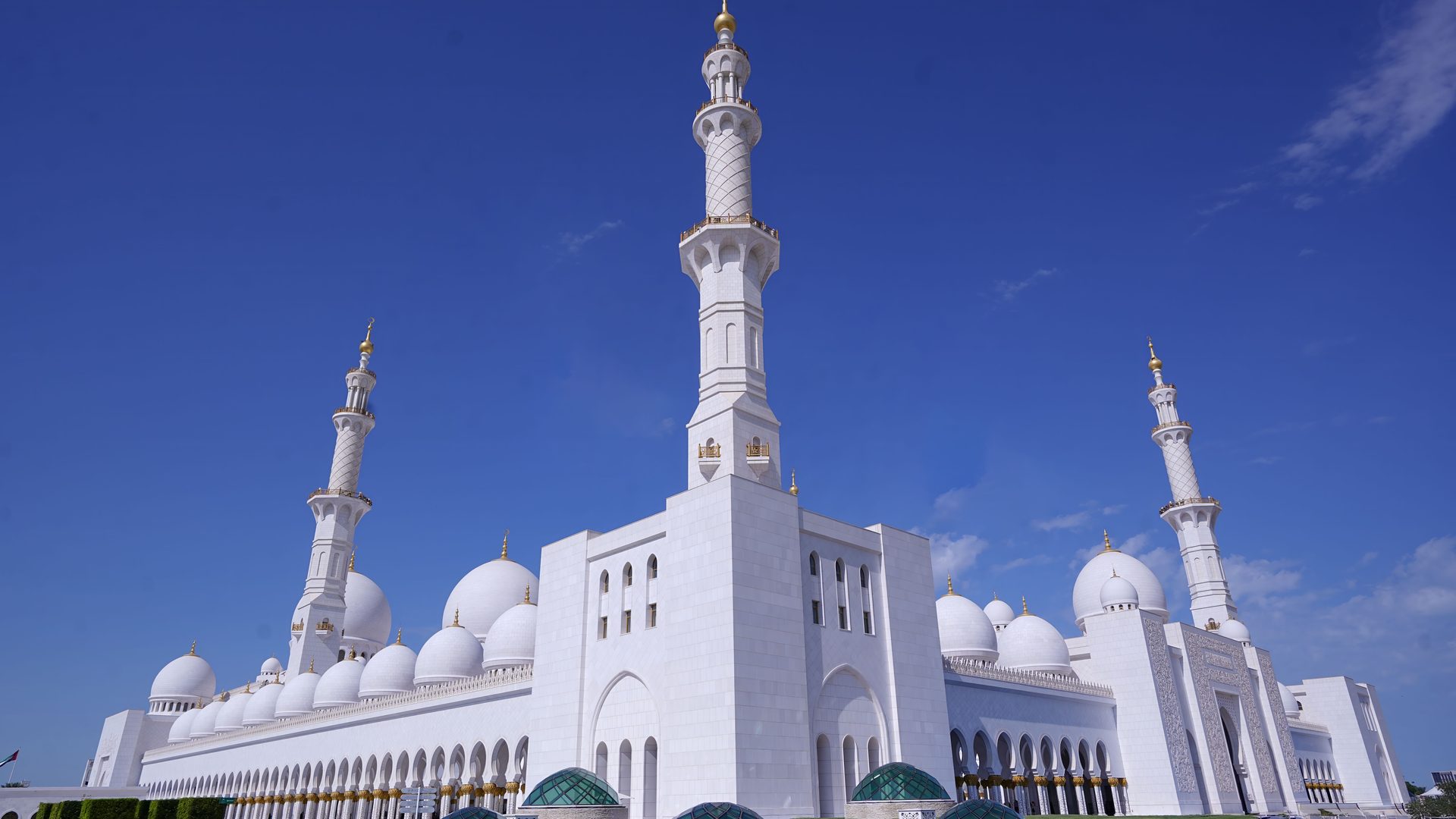Sheikh Zayed Grand Mosque, Abu Dhabi — Cosmos Immigration consultants, Al Salam Street office
